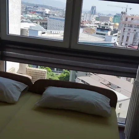 Sky View Luxury Center *