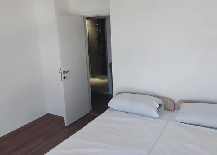 Апартаменти Sky View Luxury Center *