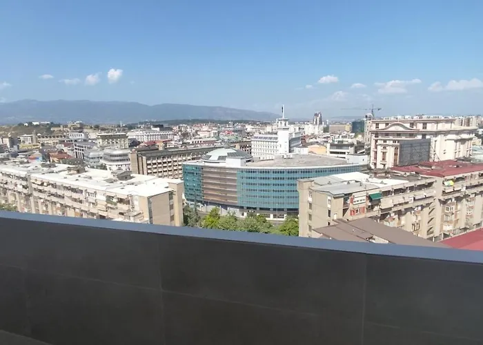 Sky View Luxury Center *