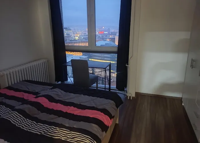 Апартаменти Sky View Luxury Center Скоп'є