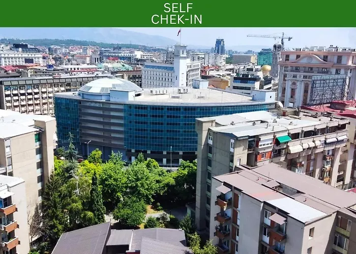 Sky View Luxury Center *